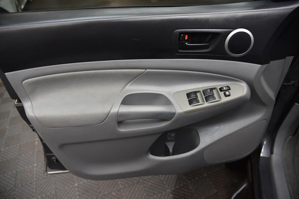 2011 Toyota Tacoma Image 32