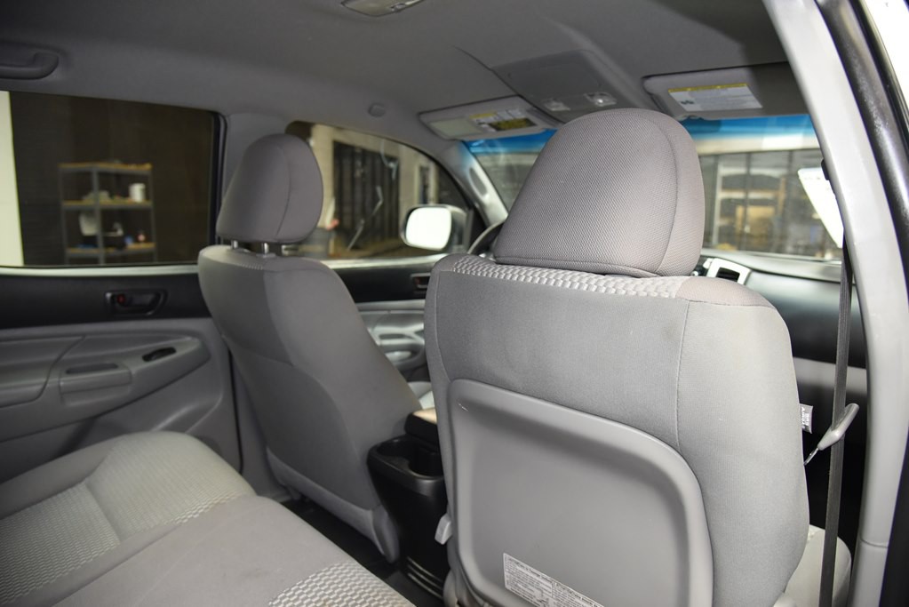 2015 Toyota Tacoma Image 22