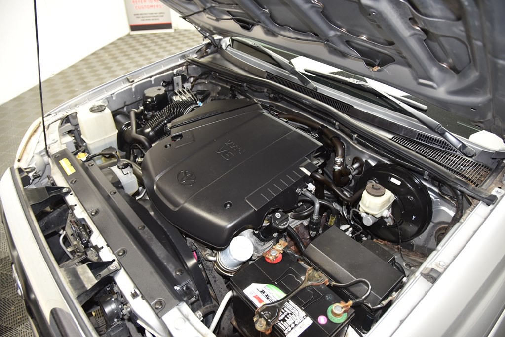 2015 Toyota Tacoma Image 30