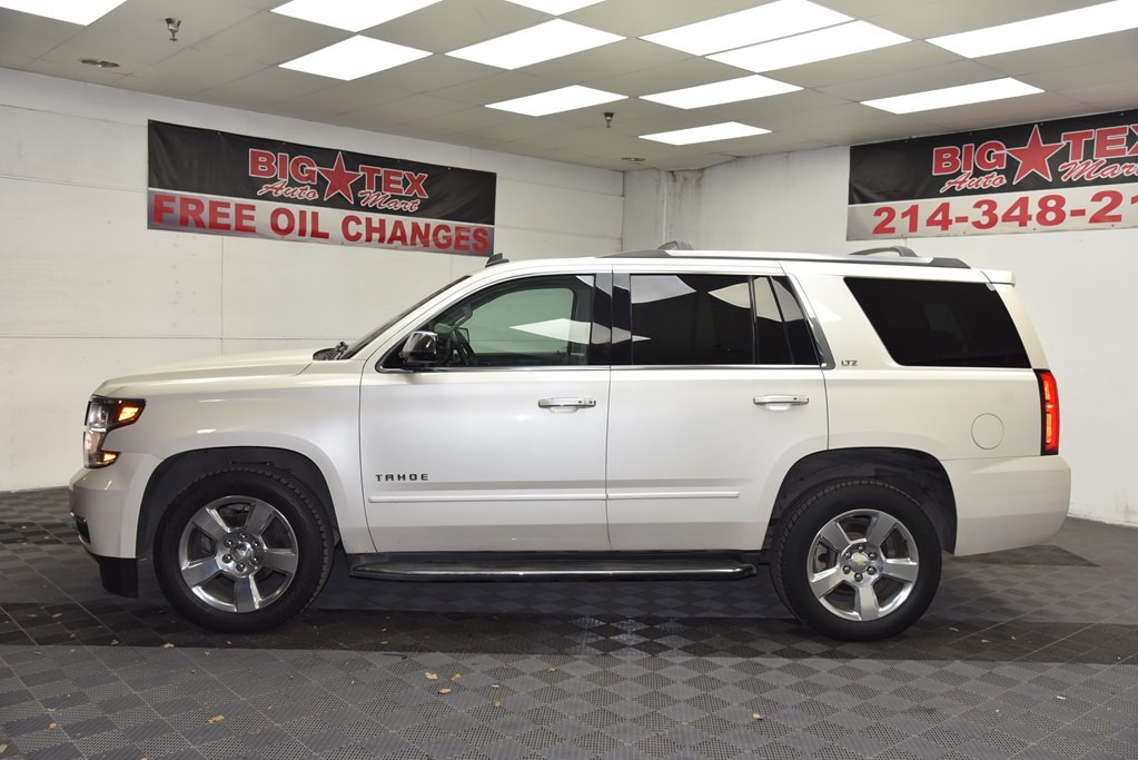 2015 Chevrolet Tahoe Image 2