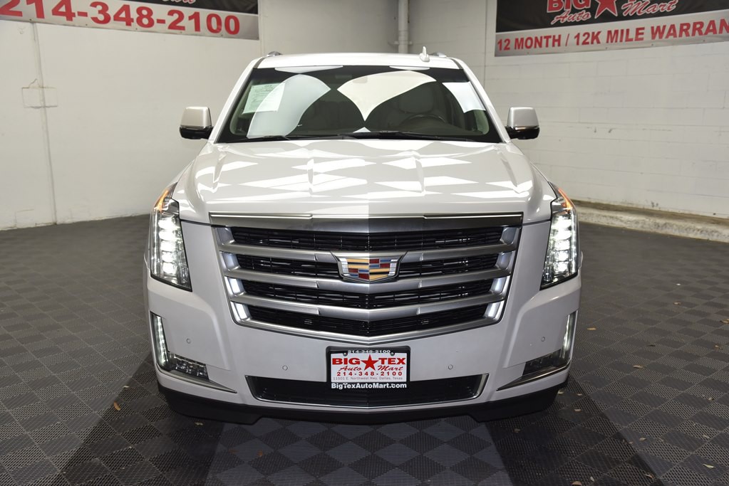 2016 Cadillac Escalade Image 8