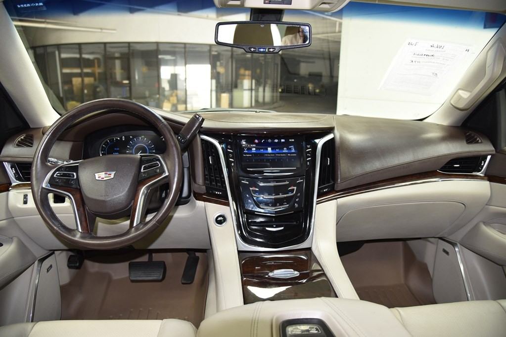 2016 Cadillac Escalade Image 25