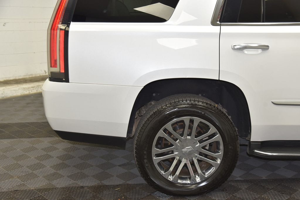 2016 Cadillac Escalade Image 37