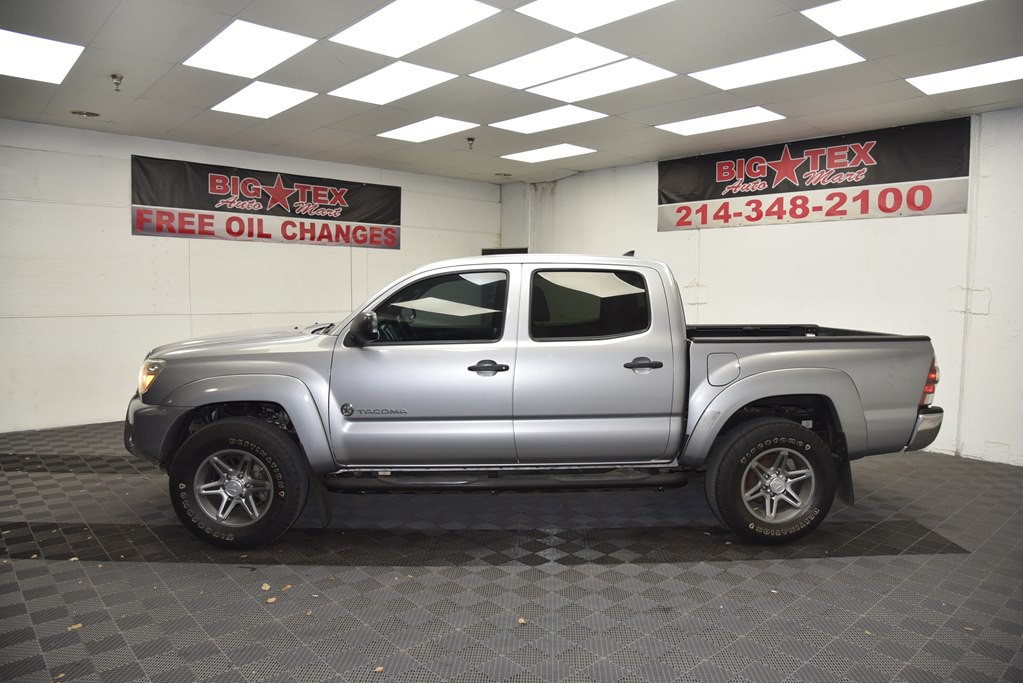 2014 Toyota Tacoma Image 2