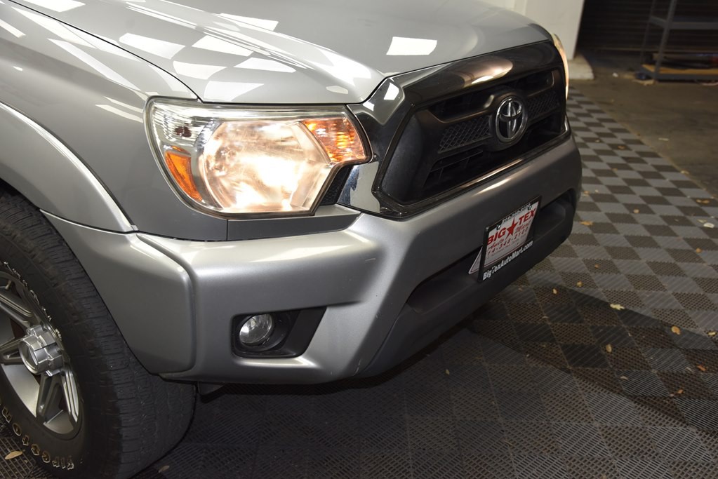 2014 Toyota Tacoma Image 12