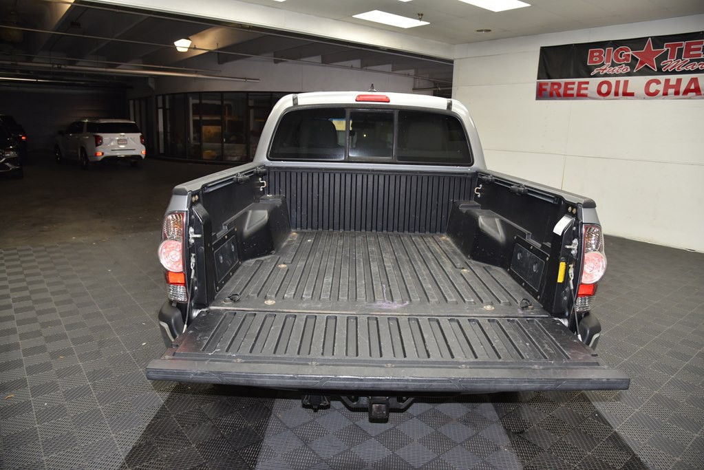 2014 Toyota Tacoma Image 18