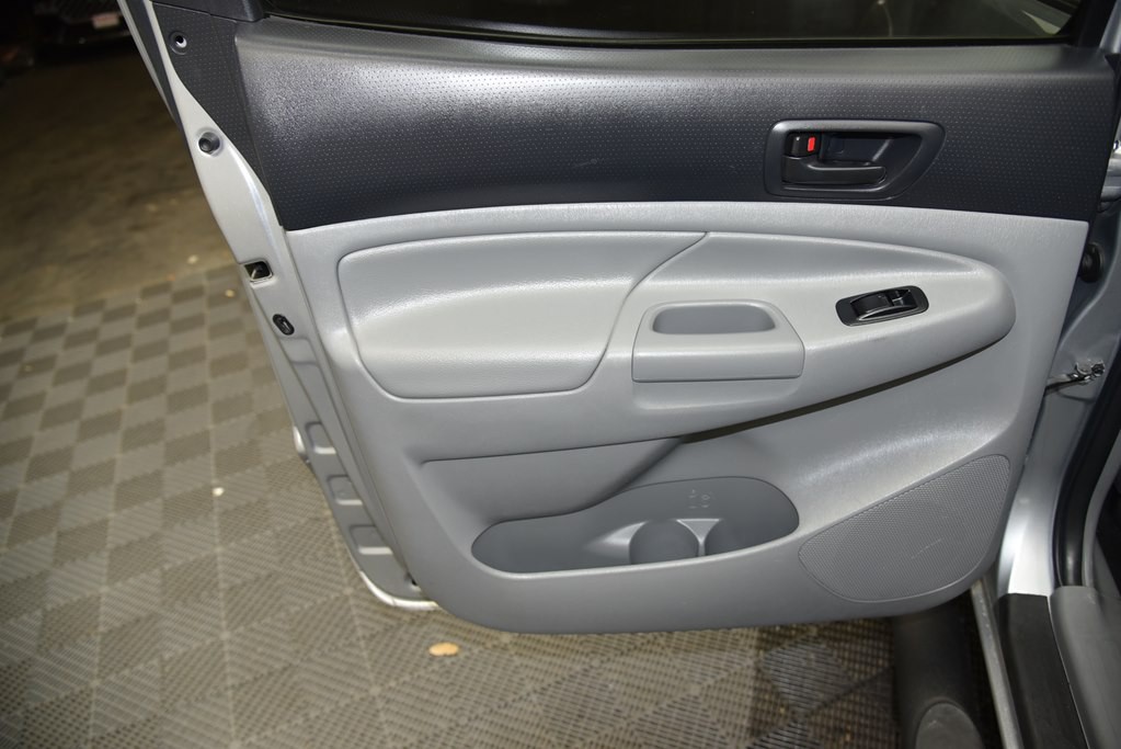 2014 Toyota Tacoma Image 21