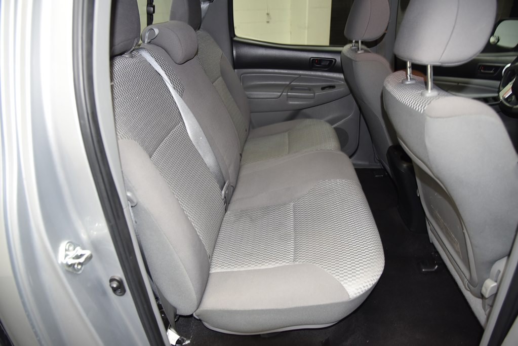 2014 Toyota Tacoma Image 29