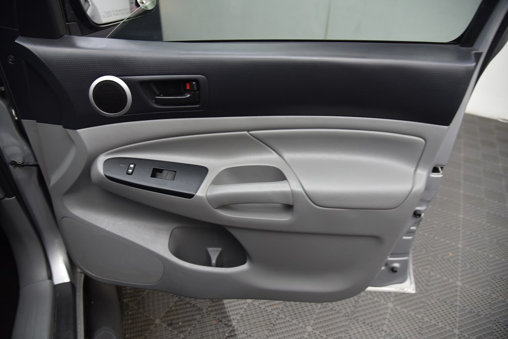 2014 Toyota Tacoma Image 36