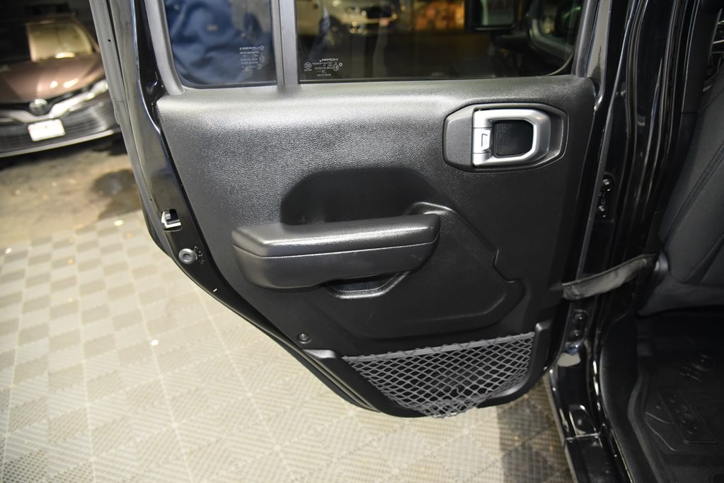 2020 Jeep Gladiator Image 21