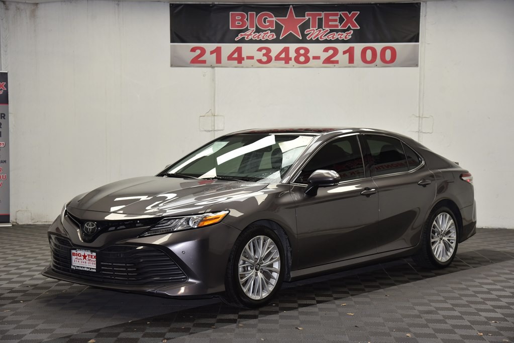 2019 Toyota Camry Image 1