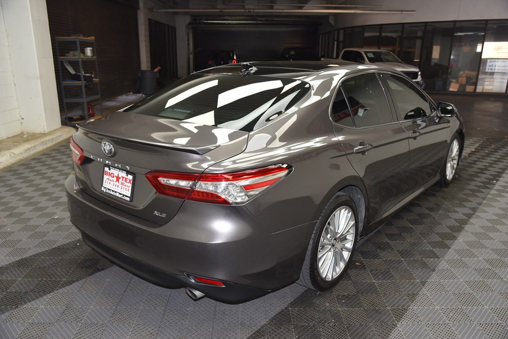 2019 Toyota Camry Image 5