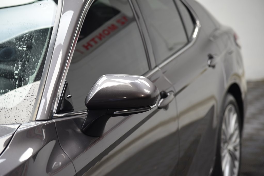 2019 Toyota Camry Image 10