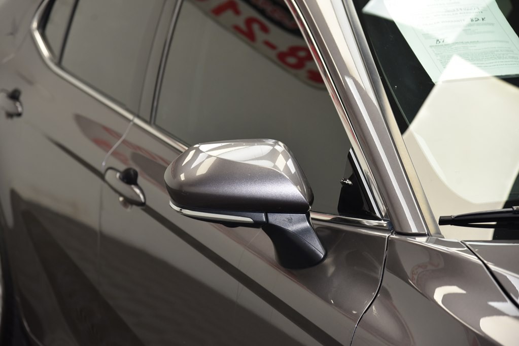 2019 Toyota Camry Image 13