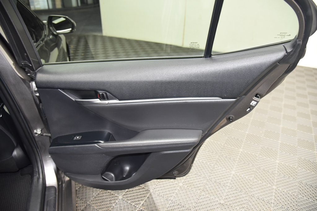 2019 Toyota Camry Image 23