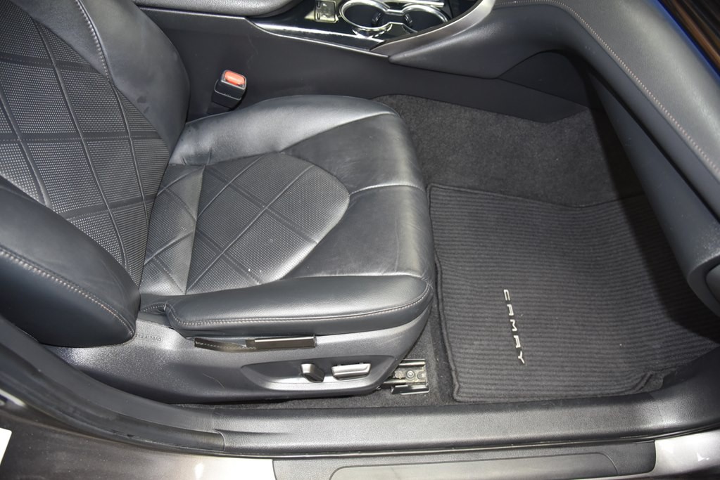 2019 Toyota Camry Image 27