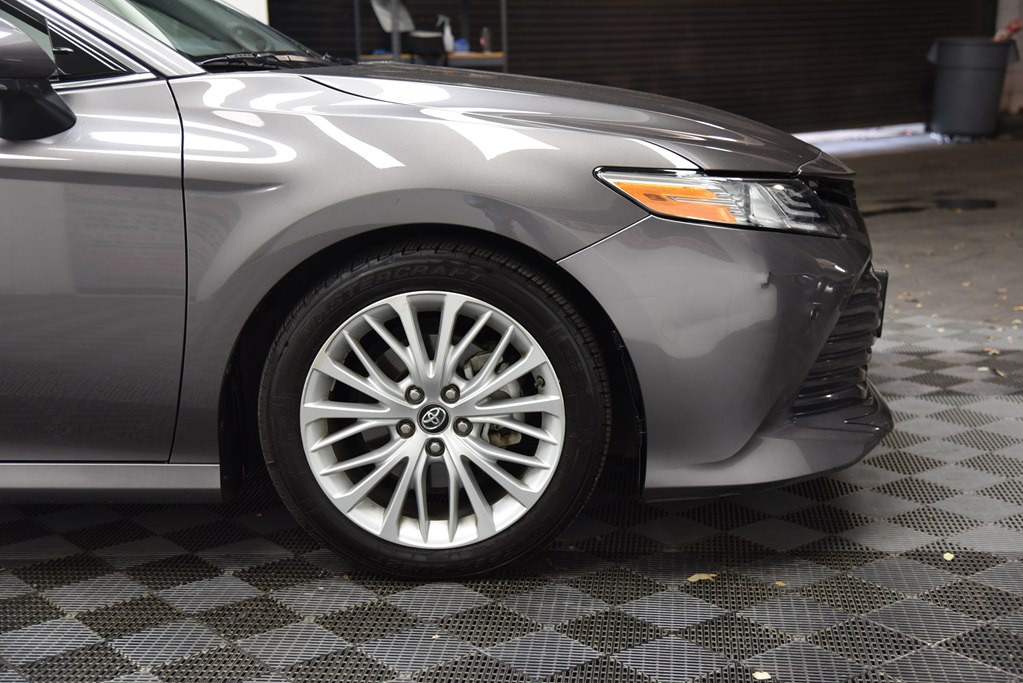 2019 Toyota Camry Image 38
