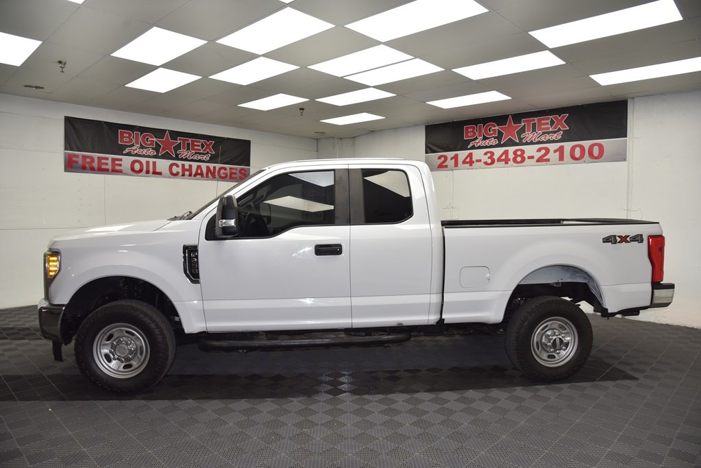 2017 Ford F-250 Image 2