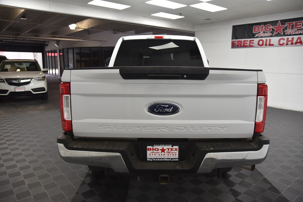 2017 Ford F-250 Image 4