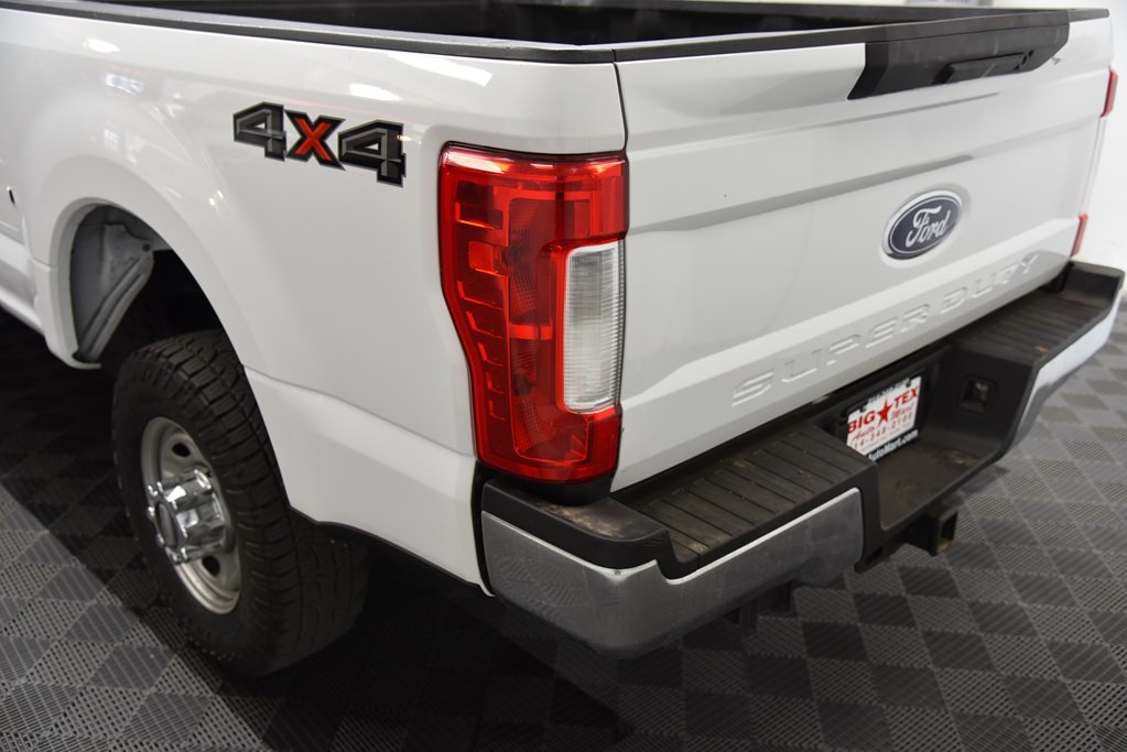 2017 Ford F-250 Image 15