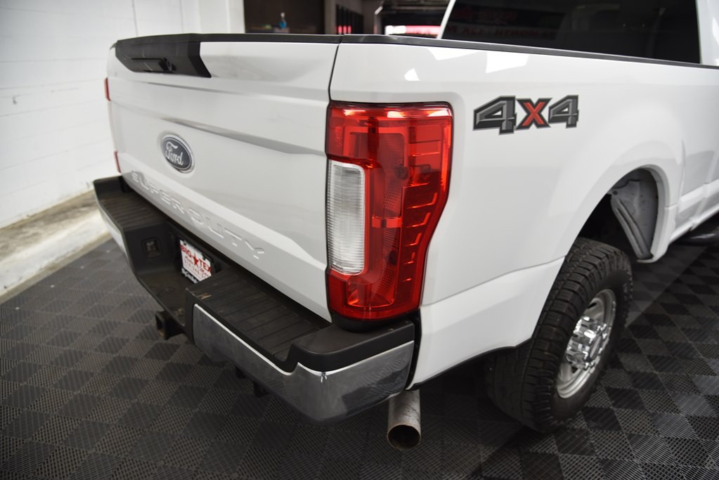 2017 Ford F-250 Image 16