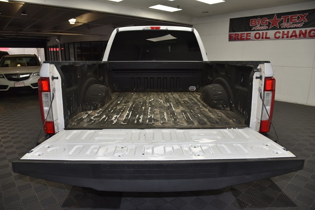 2017 Ford F-250 Image 18