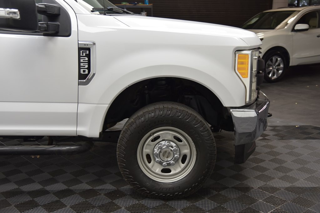 2017 Ford F-250 Image 32