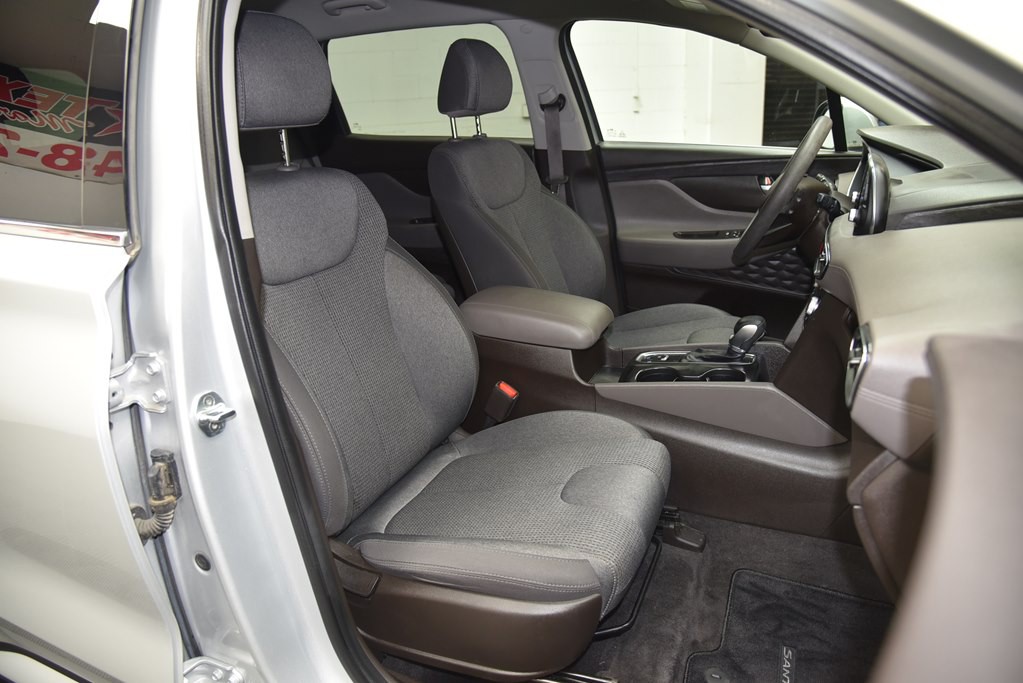2020 Hyundai Santa Fe Image 25