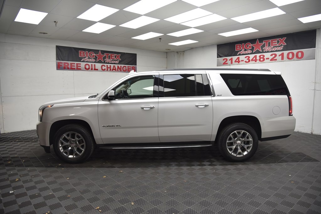 2016 GMC Yukon Image 2