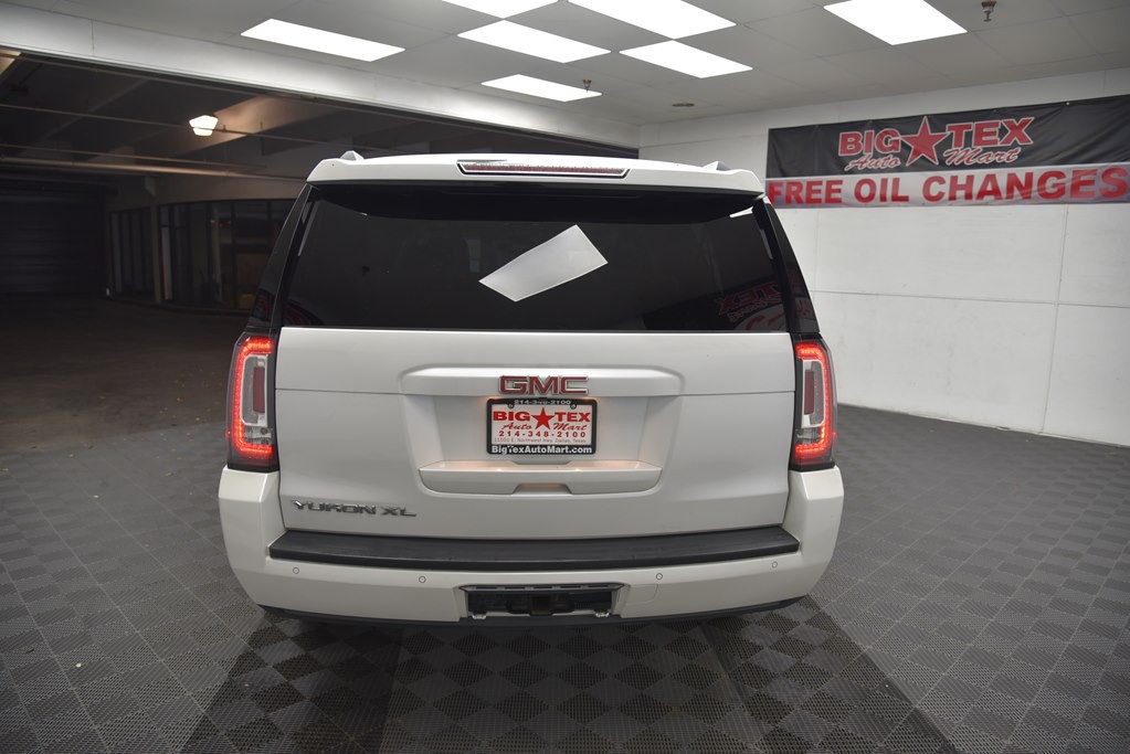 2016 GMC Yukon Image 4