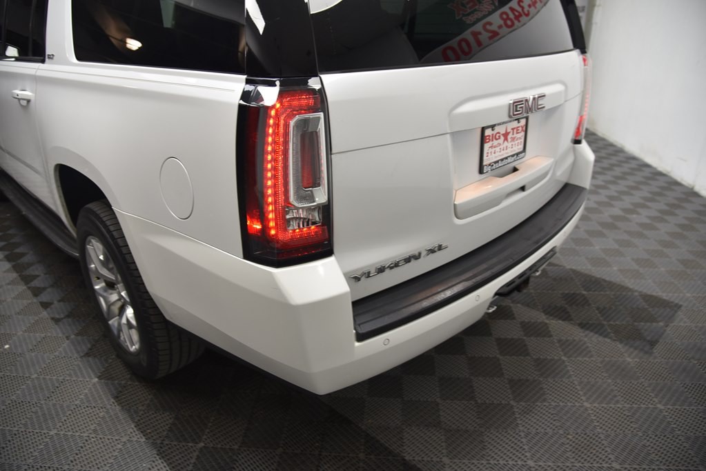 2016 GMC Yukon Image 16