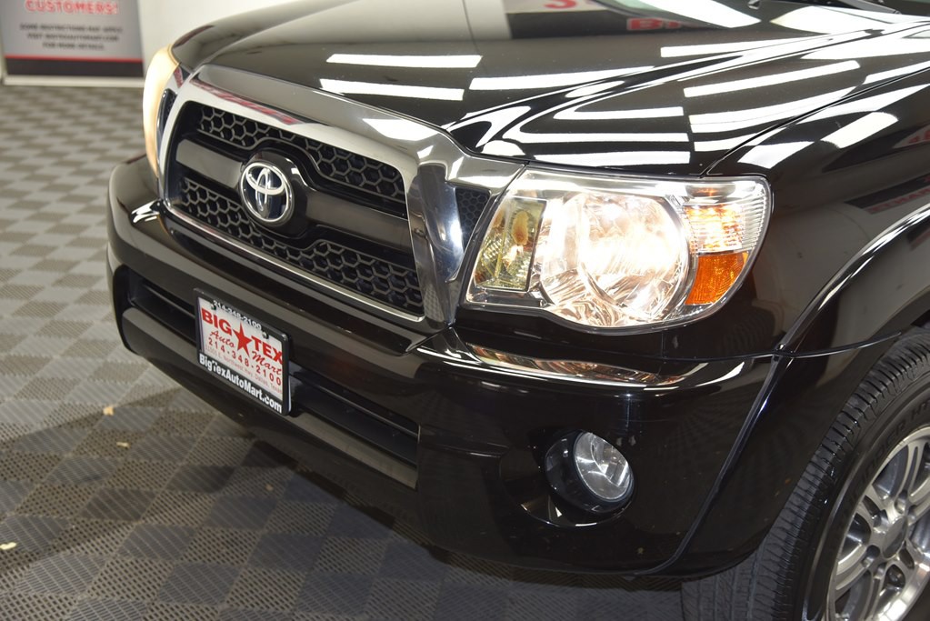 2011 Toyota Tacoma Image 11