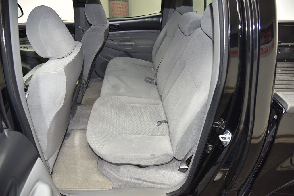 2011 Toyota Tacoma Image 20