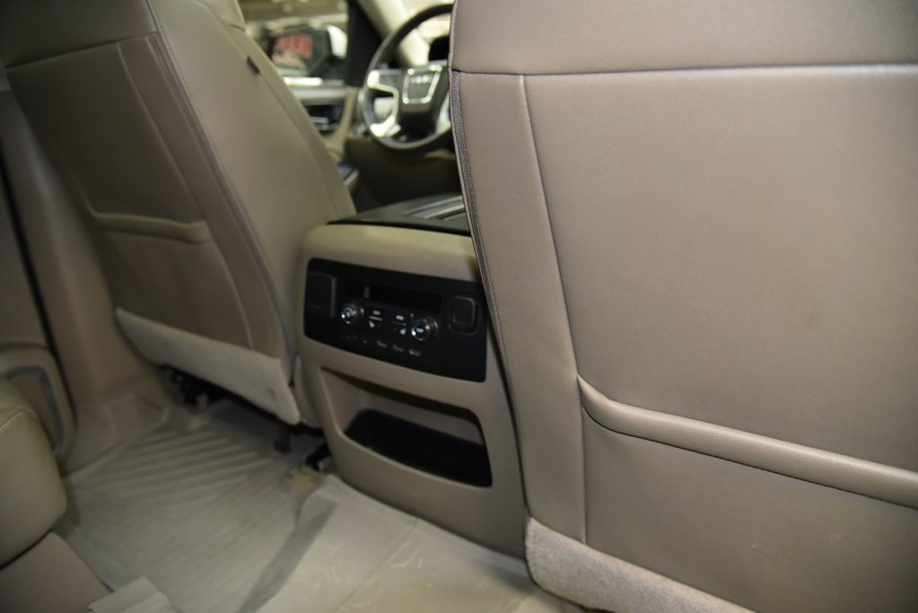 2018 GMC Yukon Image 40