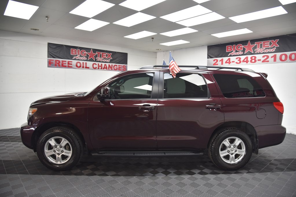 2014 Toyota Sequoia Image 2