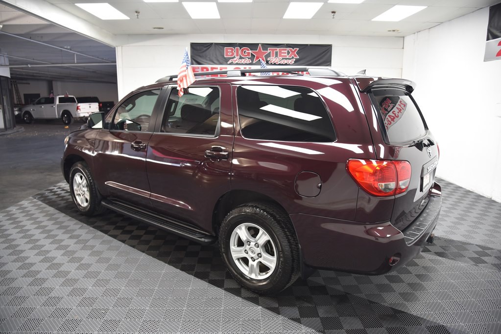 2014 Toyota Sequoia Image 3
