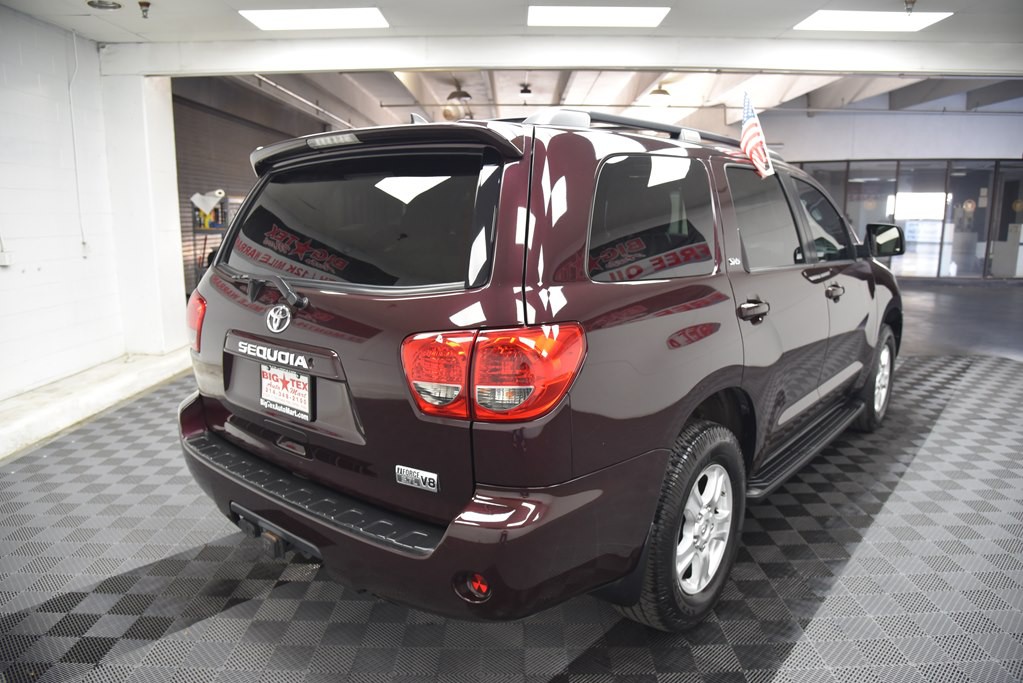2014 Toyota Sequoia Image 5