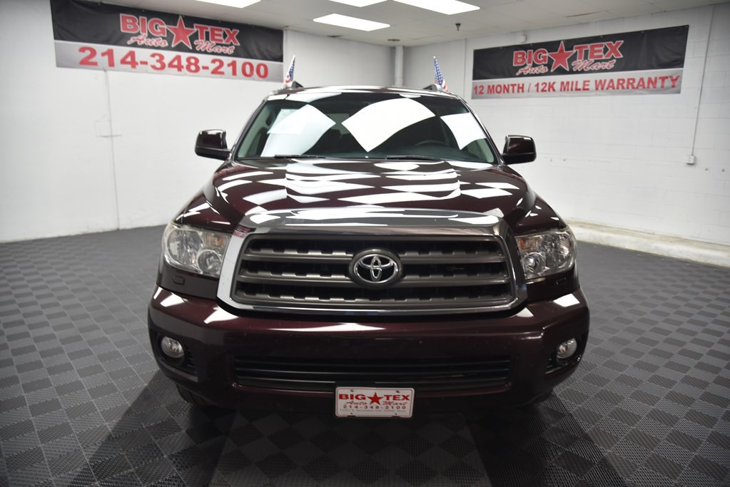 2014 Toyota Sequoia Image 8