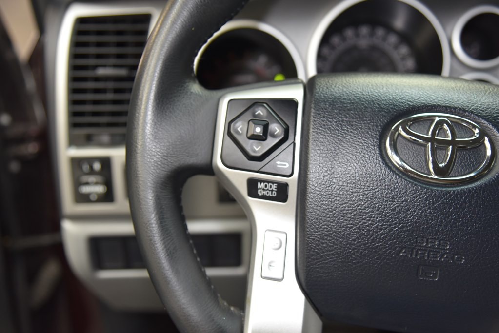 2014 Toyota Sequoia Image 40