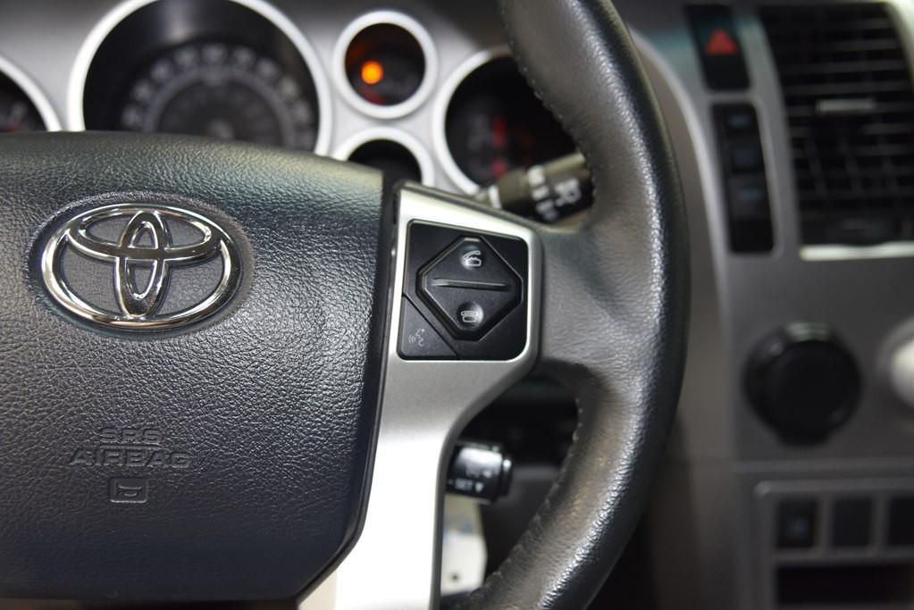 2014 Toyota Sequoia Image 41