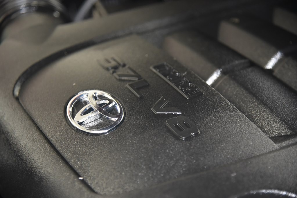2014 Toyota Sequoia Image 45