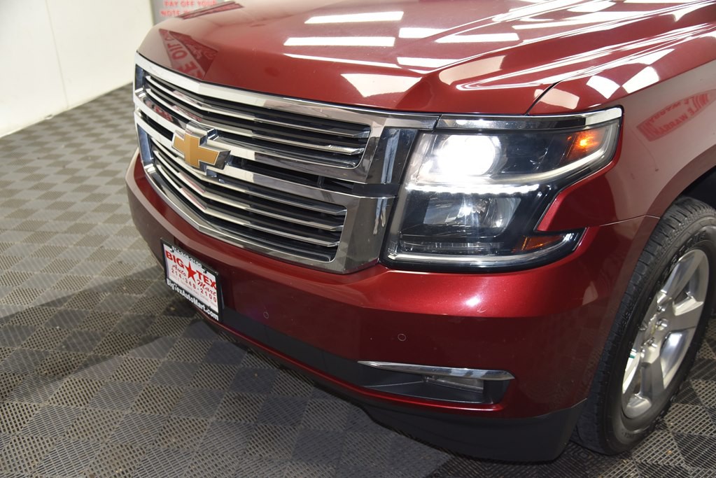 2017 Chevrolet Suburban Image 11