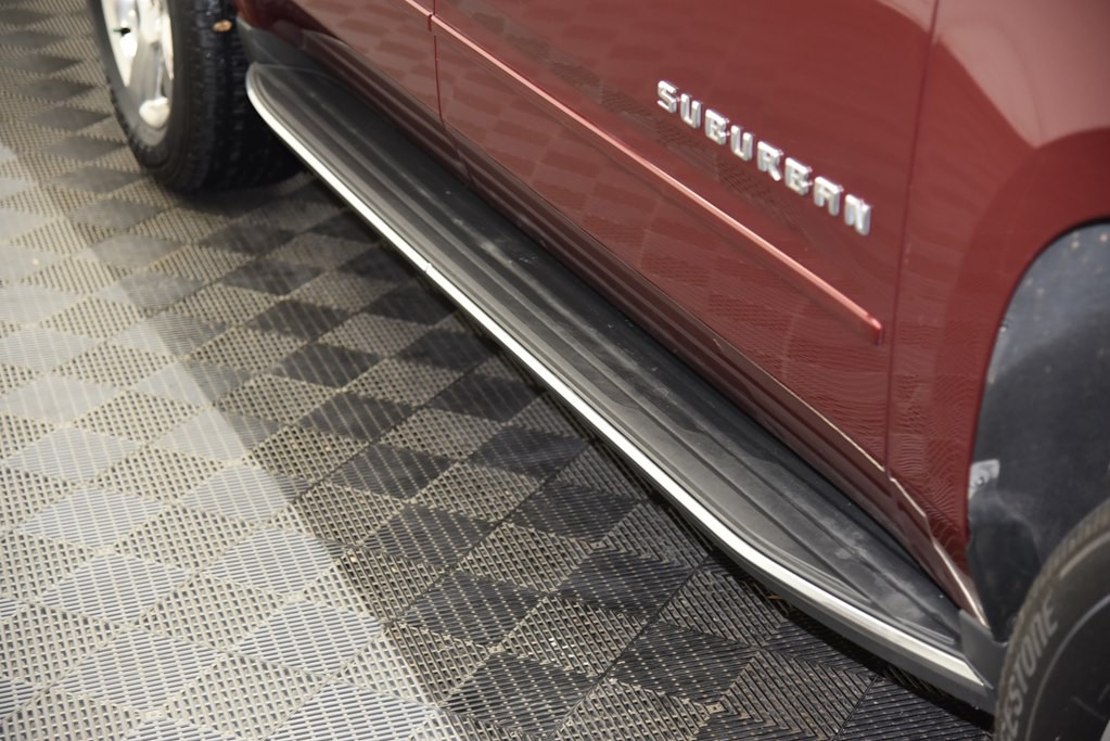 2017 Chevrolet Suburban Image 14