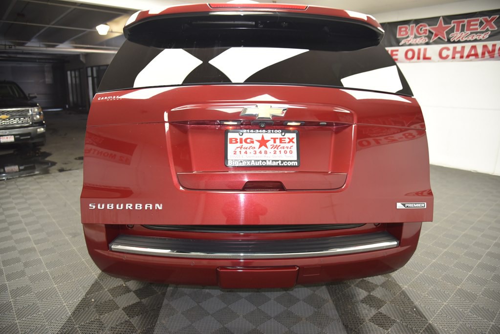 2017 Chevrolet Suburban Image 22