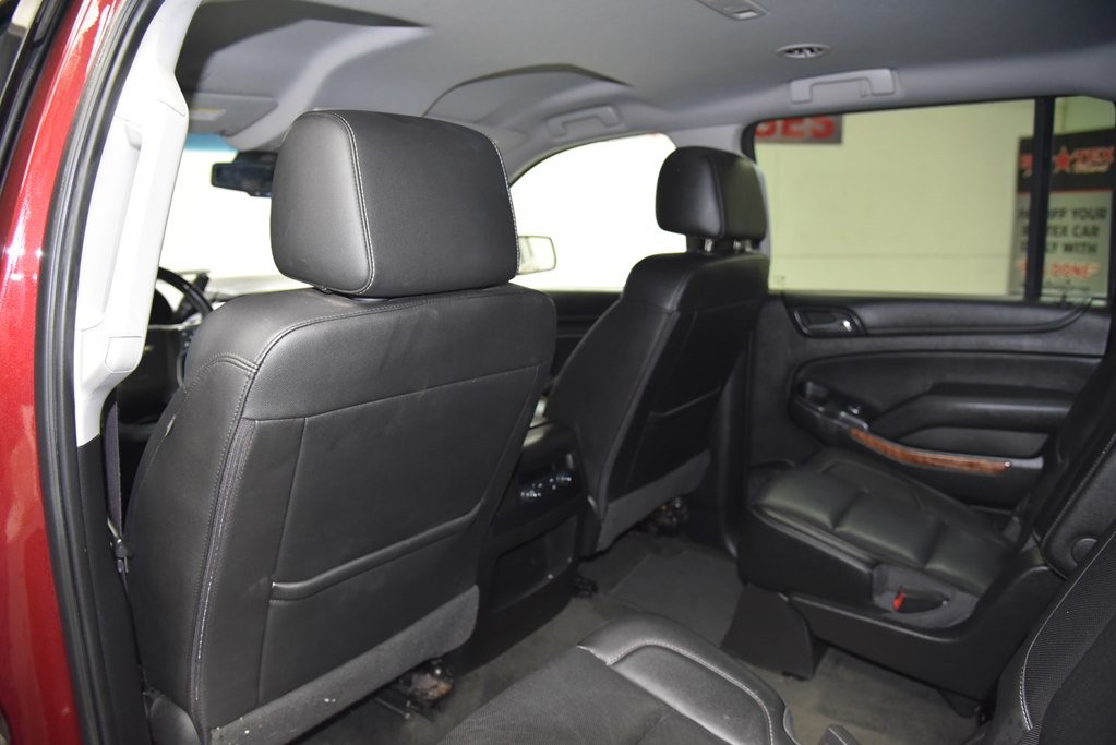 2017 Chevrolet Suburban Image 29