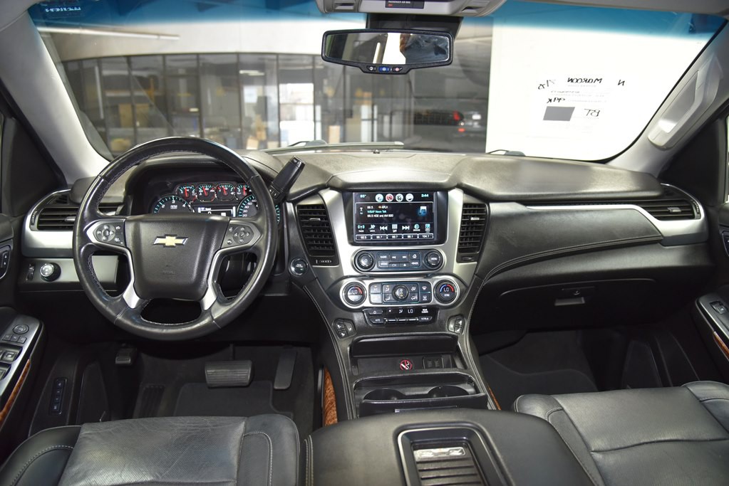2017 Chevrolet Suburban Image 31