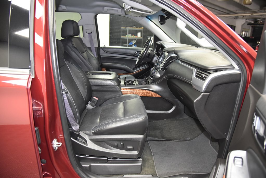 2017 Chevrolet Suburban Image 38