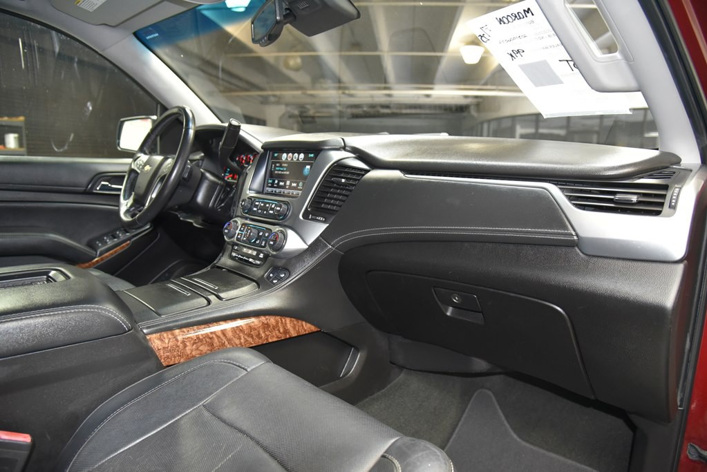 2017 Chevrolet Suburban Image 39