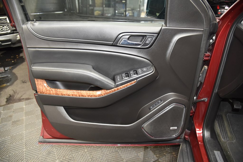 2017 Chevrolet Suburban Image 44