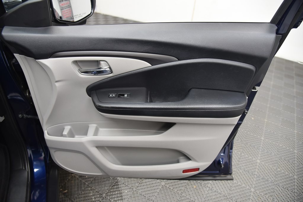2018 Honda Pilot Image 34
